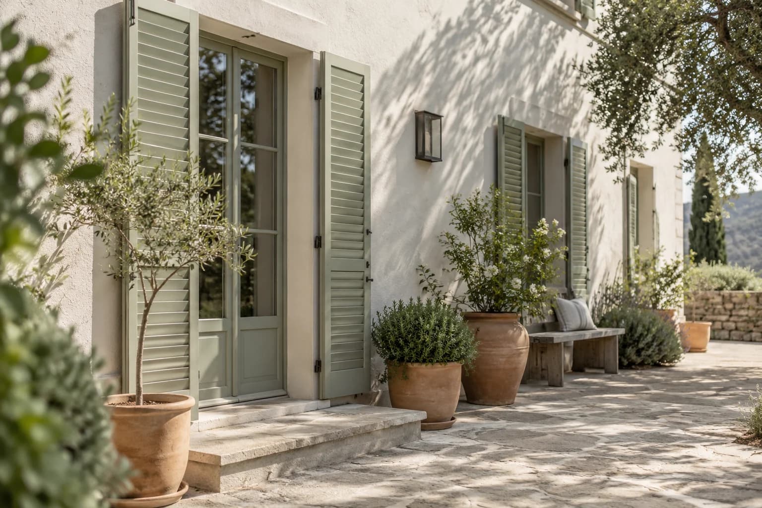 Shutters & trim featuring Saybrook Sage paint