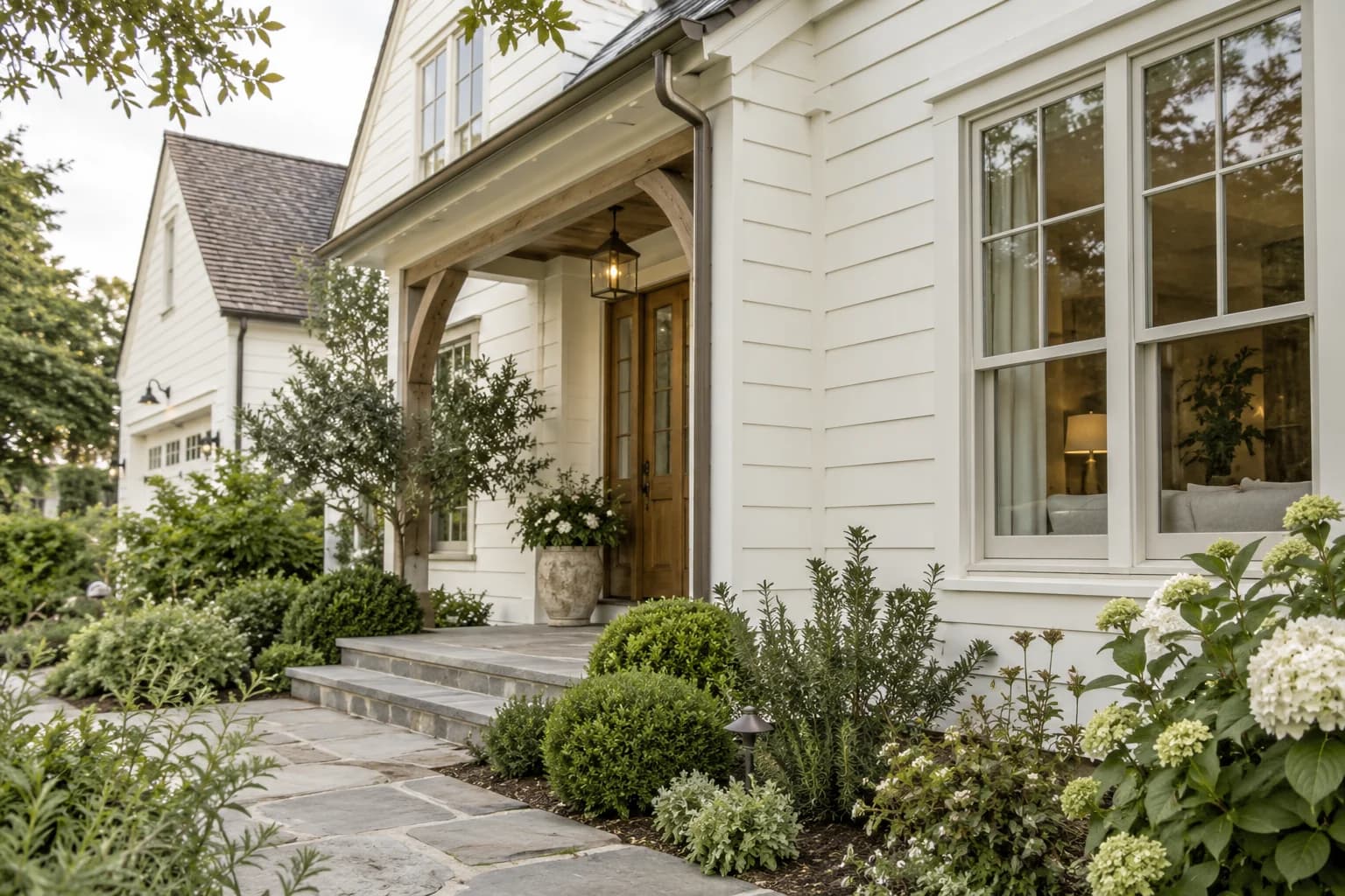 Siding featuring Simply White paint