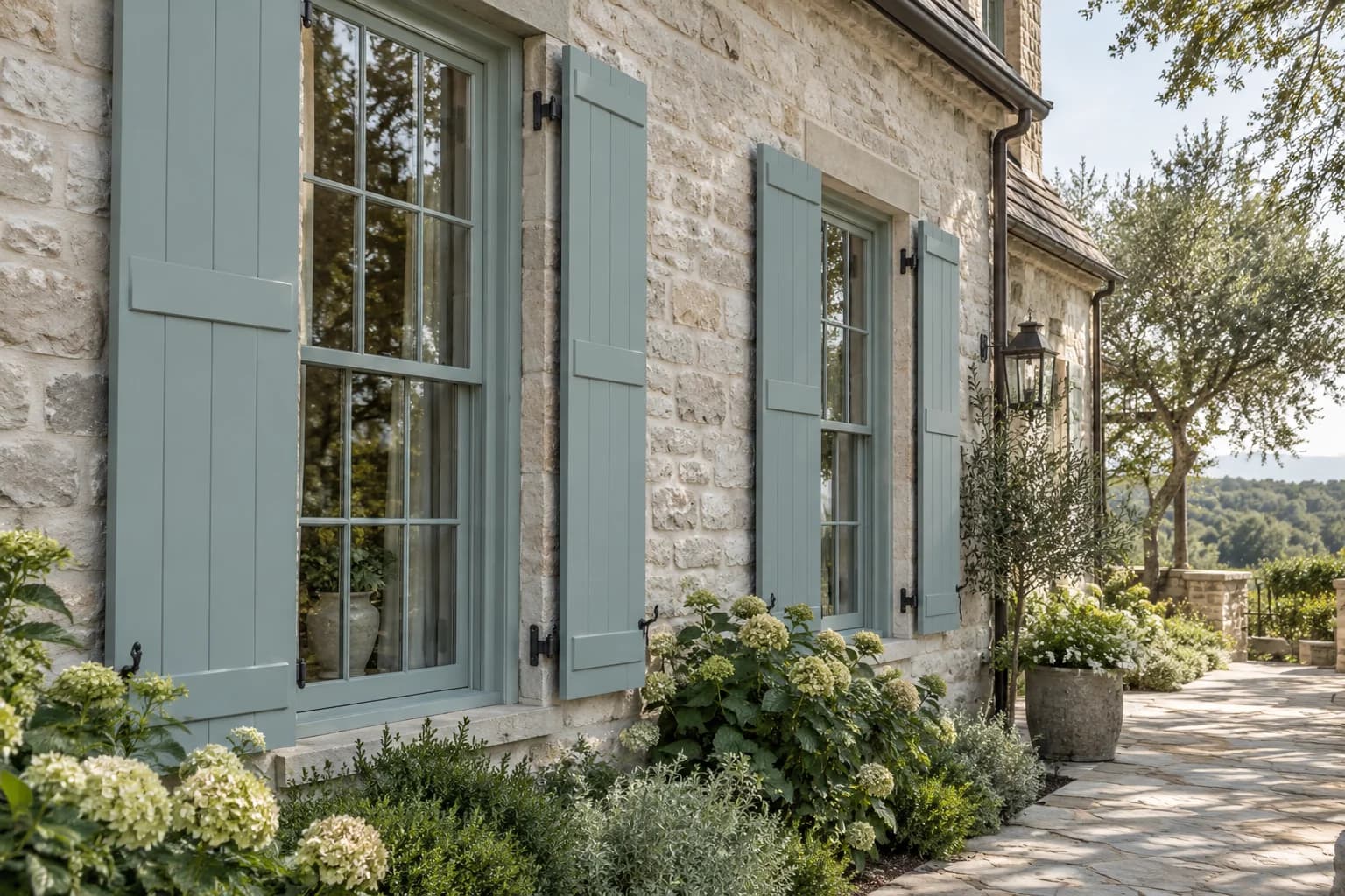 Shutters & trim featuring Renew Blue paint