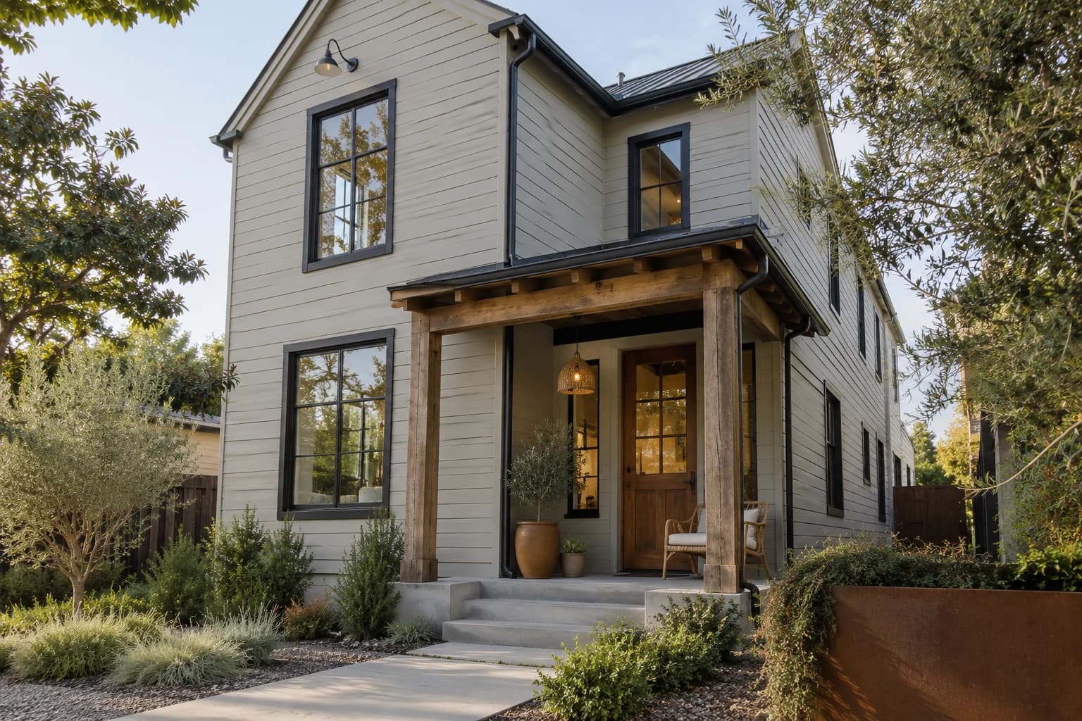 Siding featuring Notre Dame paint